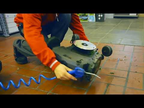 How to clean a Husqvarna Automower robot lawn mower