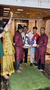 109K views · 933 reactions | Isha Koppikar dancing her heart out at Ganpati Visarjan ✨ | Viral Bhayani Videos | Facebook