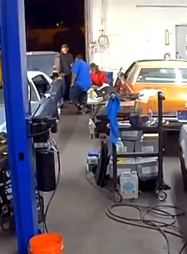 Buck Rogers Hit hiself with Wrong Turns Tazer😂😂 Ina real Custom way👑🤣 | Cam Williams