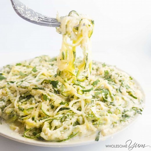 Zucchini Alfredo (Healthy 25-Min Dinner) - Wholesome Yum