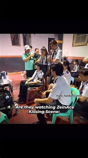 Are they watching ZeinAce kissing scene 😳😘 #helluniversity #bts #amnse #zeke #hu #zein #ace #shorts