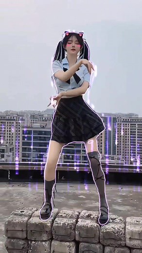 Su XiaoXiao Dance Videos: China TikTok Dances Going Viral