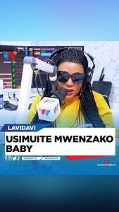 Ukiwa na rafiki mwenye mahusiano yake au mwenye Ndoa acha kumtumia sms za mapenzi, usimuite majina ya kimapenzi kama My, Dear, sweetheart, Honey & Baby. - Chunga sana arafa (sms) zako zisijae mwelekeo wa kimapenzi, usimfisie na kumpa faraja ya maneno matamu (fluttering) ni kosa. - Usilazimishe mawasiliano muda wote yaani Asubuhi, mchana na usiku. Usitake attention yake kwako muda wote (kutoka out, kufanya kazi zako au kumtuma afanye mambo yako) | Wasafi FM