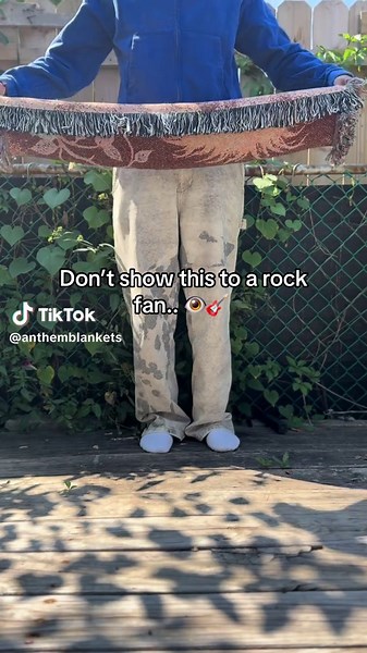 Decorate Your Room with Emo and Goth Aesthetics