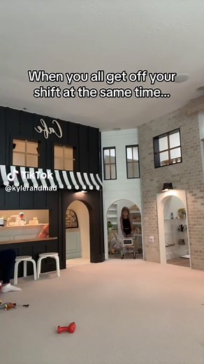 When you all get off your shift at the same time 😂 fire fighter, cafe girl, grocery store girl, and pet shop girl 😜