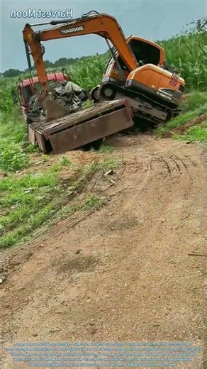 Selbstrettung eines Baggers! Unterstützung beim Absteigen und Abschleppen von Raupenfahrzeugen