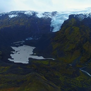 14K views · 4.1K reactions | There are plenty of ways to experience Iceland's glaciers! Our favorites are to join a glacier hike or an ice climbing tour ️量輪❄️ Of course, it's always an option to admire these extraordinary and powerful natural phenomena from a distance as well  | Guide to Iceland | Facebook