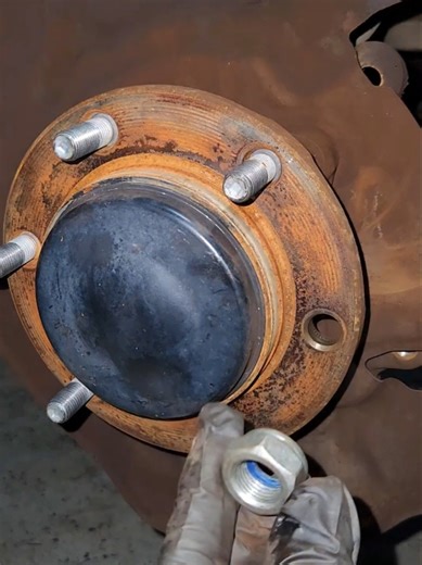 Essential Tips for Wheel Stud Installation