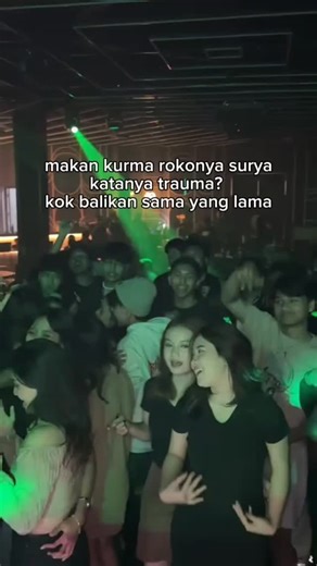 Creesh!!🍻 ----------------------------------------------------------------- #fypシ #reels #duniamalam #dugem #party clubingindonesia clubmalam dugemparty partyladies clubingnight partypeoples | Duniaparty