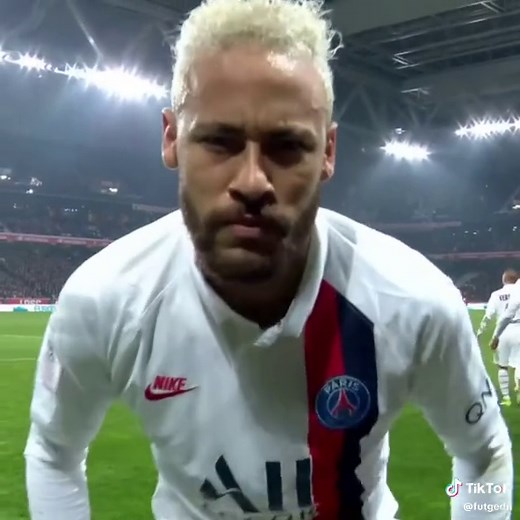 Neymar's Top Skills Compilation: Masterclass in Football