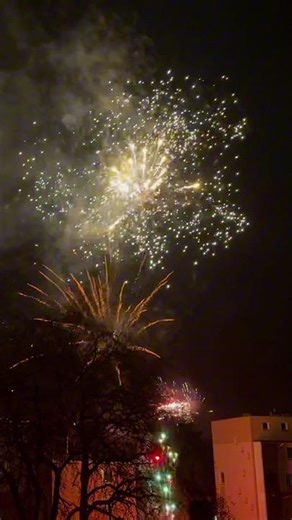 New Year view through my window 🎆🎇#germany #newyearfirework #mallu #kerala #ownvoice #essen