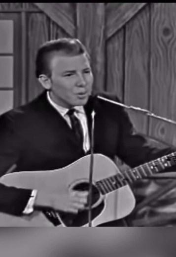 The youngest I’ve ever seen Hank Williams Jr #hankwilliamsjr #classiccountrymusic