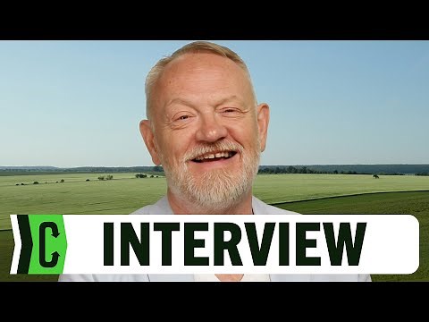 Foundation's Jared Harris Explains How Season 3 Is "Breaking New Ground" on the "Fringes of Science"