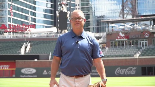 Learn how to grip and throw a knuckleball like Atlanta Braves legend Phil Niekro. | FanDuel Sports Network South