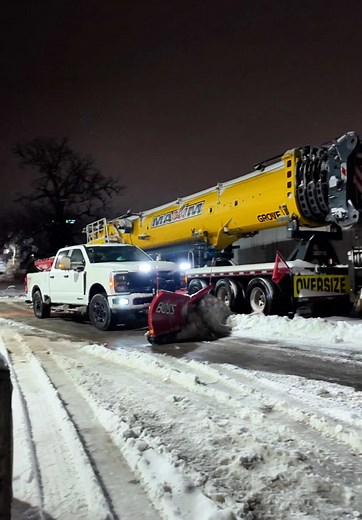 These guys plowed for 26 hours straight 🤯 #snowplowing #snowstorm2025 #bts #contentagency #bluecollar
