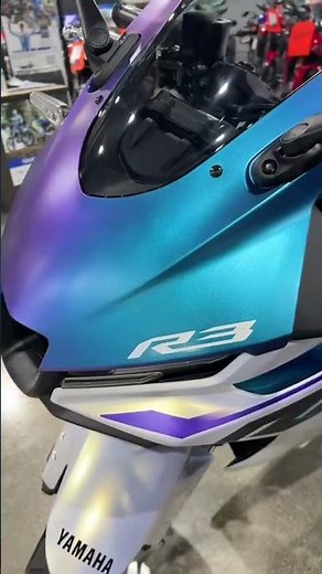 2025 Yamaha YZF-R3 in Lunar White / Nebula Blue (FIRST LOOK)