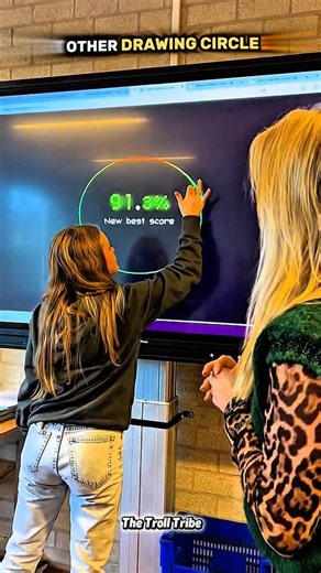 The Most Satisfying Perfect Circle ever drawn ✨ #skillgap #respectreaction #amazing