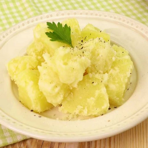 シンプルに美味しい！ 粉ふきいものレシピ動画・作り方 | デリッシュキッチン