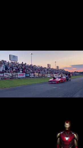 Here’s your Monday night feel good video !! Thank you to Pat Musi Racing Engines and Ed Burnley Racing for being amazing fans 💪🏻 #musimuscle #engine #builder #ironman #pdra #prostar #superhero #virginia #fans #dragracing Braille Drag Racing | Pat Musi Racing Engines