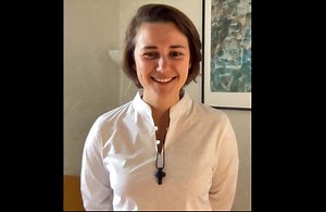 Sœur Albertine, l'influenceuse qui répond sans tabou aux questions sur sa religion - Elle
