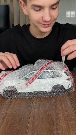 What’s Hidden Inside This 1:18 Mercedes-AMG GLC 63?