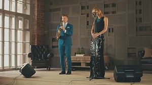 Jazz band with a woman singing - Free Stock Video