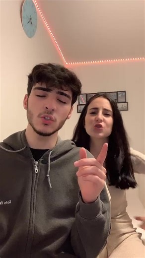 Ein Tag mit meinem Bruder: Lustige Momente