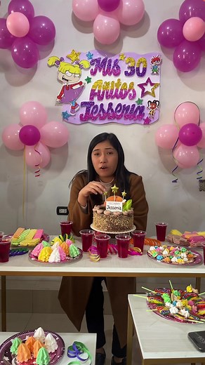 Fiesta Temática de los 90s con Rugrats: Cumpleaños de Angelica de 30 años