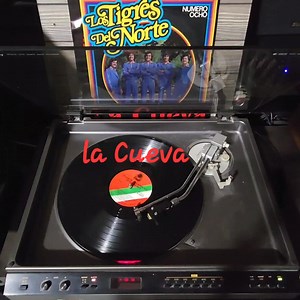 115K views · 5K reactions | LOS TIGRES DEL NORTE Disco : El Número 8 Discos Fama Lado A Incluye los temas ineditos agregados por error : Río Magdalena y El Que Tanto Te Amó. Esperamos lo disfruten | La Cueva | Facebook