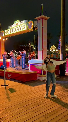 dancing with mariachi divas playing at california adventure #balletfolklorico #bailefolklorico #folklorico #mexico #jalisco #disney @Disney Parks