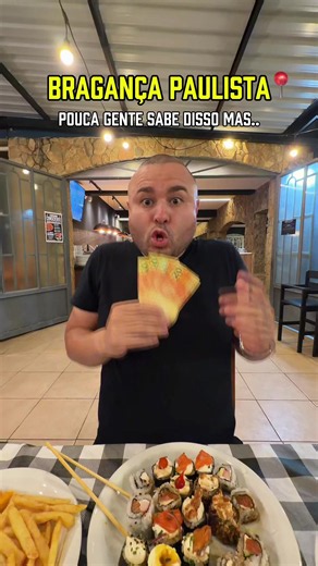 COMPARTILHE E MARQUE QUEM TE DEVE UM RODÍZIO COM PIZZA E SUSHI 🍕 Pizzas salgadas e doces, batata frita, entradinhas, sushis fresquinhos, sobremesas, mousses, pudim e até sorvete à vontade! 🤩 E tem mais: em outubro, crianças de até 10 anos NÃO PAGAM! Tudo isso no rodízio Premium da Santa Fé! 🥤 Bebidas à parte