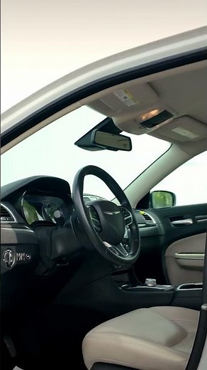 2022 Chrysler 300 Touring RWD LOADED