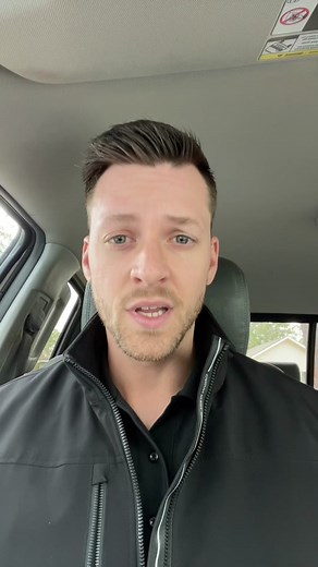 Tequilla spelt backwards is aliuqet, aliuqet judging me for how much tequilla i drink, I’m having a great time #comedyvideo #fyp #tequila