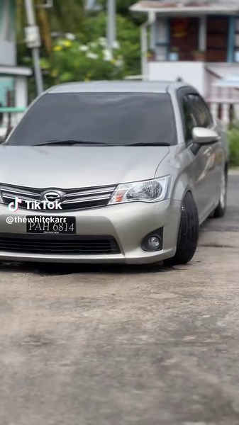 Exploring Low Rider Cars and Car Culture