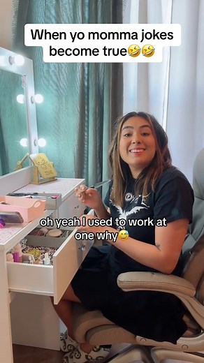 My mom got exposed🤣🤣 #fyp #viral #fypシ #yomomma #funny #adsonreelsmonetization #facebookadsonreels #facebookreels #lilycuenta #comedyvideos #dankmeme #funnymeme #explore #memestagram #anime #hilarious #memer #standupcomedy #haha #youtube #film #followforfollowback #actor #art #movie #podcast #movies #entertainment #india #standup #likeforlikes #ol #video #comedymemes #fortnite #drama #comedyclub #FacebookReelsContest #sketches #parentinghacks #latinas #latina #mexico #mexican #mexicantiktok #m