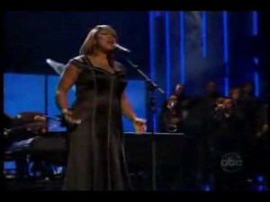 Queen Latifah performs at 2007 AMA awards show