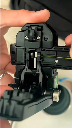 Complete Fiber Splicing & Termination in a Wall Box #fiberoptics #cablemanagement #fusionsplicing