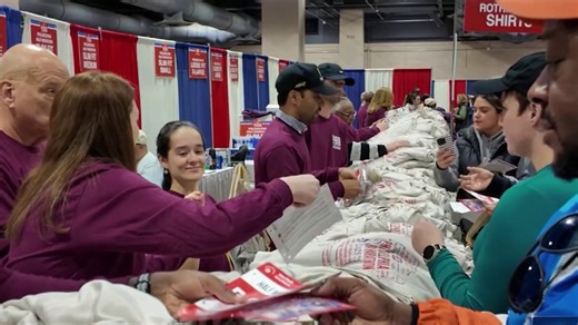 Thousands of runners prepare for this weekend's Philadelphia Marathon