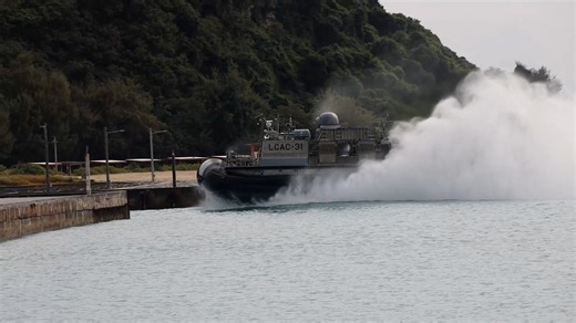 Marines and sailors conduct onload operations in Okinawa