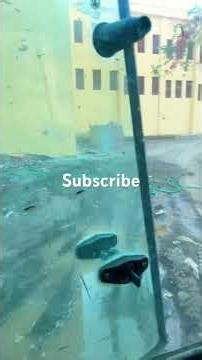 Excavator boom, bucket level level