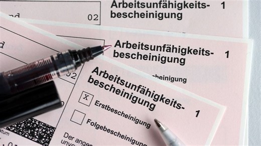 Paukenschlag in Gesundheitsreform - Merz: "Führen AU-Vorlage ab erstem Krankheitstag ein"