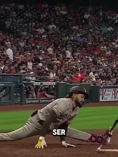 ¡Tatís Jr. desafía las leyes de la física con estas jugadas espectaculares! 😳💥#FernandoTatisJr #MLB #Beisbol #SanDiegoPadres #BaseballHighlights