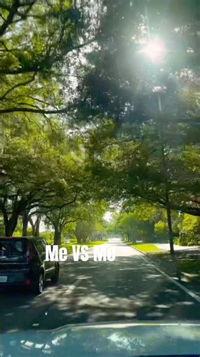 Moneybagg YO- Me VS Me