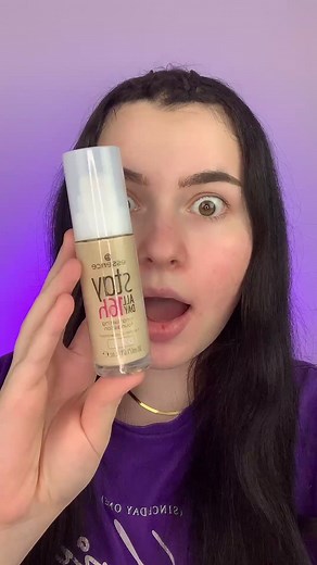 Wer sieht das Make-up in meinen Haaren 😩 (Augenbrauen tutorial in meiner Story ) 🥰