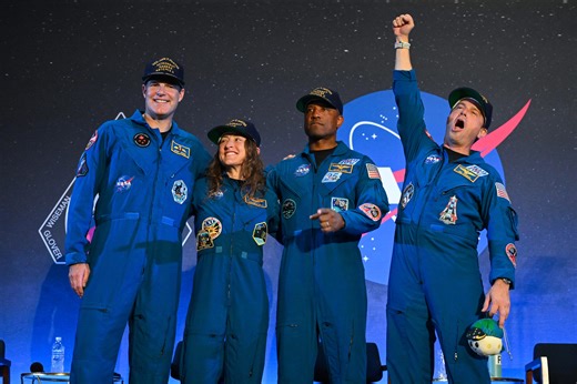 'SNL' Artemis II skit parodies NASA's historic moon mission. Watch