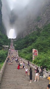 Tianmen Mountain is a mountain located within Tianmen Mountain National Park, Zhangjiajie, in the northwestern part of Hunan Province, China. • For more follow & support : The Blend Of Beauty • #mountainlove #mountainviews #mountain #mountains #nationalpark #nationalparks #china #china🇨🇳 #chinatravel #naturel #nature #reels #reelsinstagram #reelsvideo #reel #reelitfeelit #reelkarofeelkaro #réel #viralreels #sky #waterfall #naturelover • Credits : earthdixe | The Blend Of Beauty