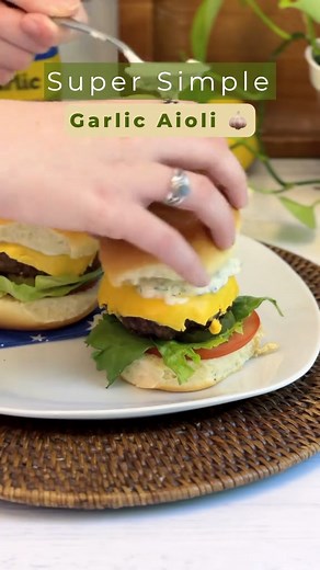 Your dad deserves deliciousness! 🧄😄 Whip up this Super Simple Garlic Aioli and elevate your Father’s Day barbecue in minutes. 🍔 It’s the perfect garlicky topping or dip for burgers, fries, or onion rings. All you need to do is mix it together and impress without the stress. Find more bold bites for Father’s Day here: https://bit.ly/2wnG1Wr | Spice World