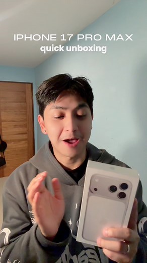 303K views · 8.1K reactions | iphone 17 pro max quick unboxing 﫨 | Franz Miaco | Facebook