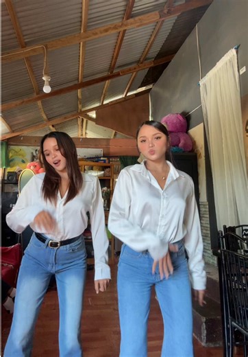 Dance Battle with DJ Glenn: The Dela Vida Twins Show