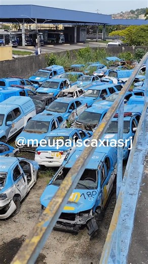 MeuPaís Caxias on Instagram: "O FAMOSO DEPÓSITO DE VIATURAS DO VIADUTO DO BAIRRO CIRCULAR 02/01/26 Conhecido pelos moradores da região, o depósito de viaturas localizado sob o Viaduto entre os bairros Centenário e Itatiaia, chama atenção pela grande quantidade de viaturas fora de circulação. 📍BAIRRO CIRCULAR"